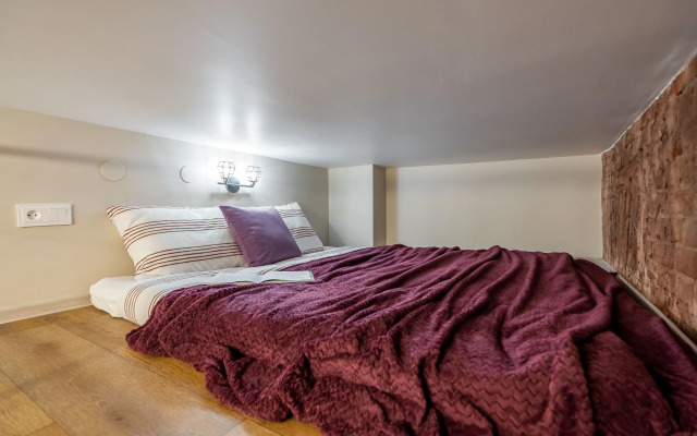 Апартаменты Дворы Рубинштейна/Студия в Центре