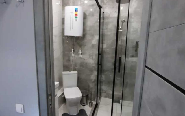 81 Apartments