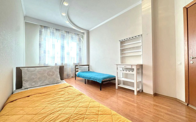 Квартира Четырехкомнатная в Центре на Островского