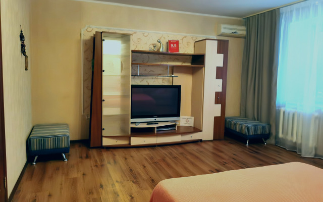 Квартира в деловом центре Тюмени на 50 лет Октября