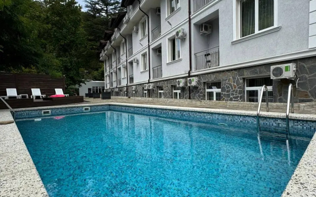 Апартаменты Студия в Отеле Клевер