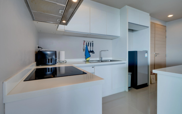 Veloche Group by Continent Apartments