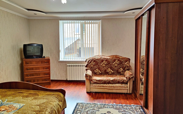 Квартира  с 2-мя Комнатами