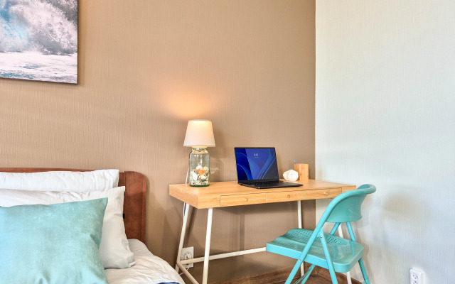 Studiya s panoramnym vidom na ozero Set Yokhoum Flat