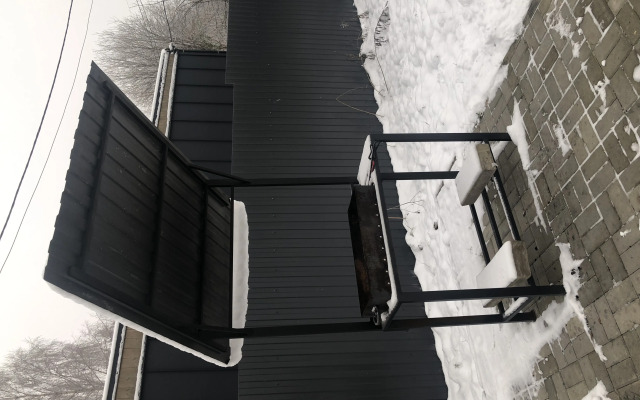 Luxme House Guest House