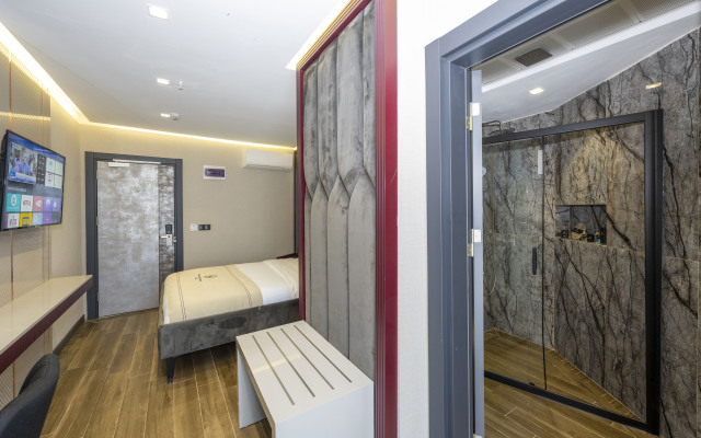 Heaven Premium Airport Hotel