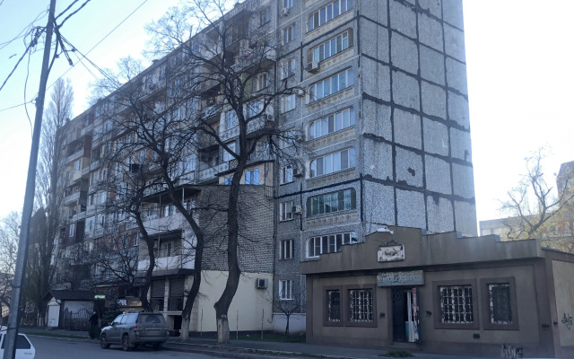 V Tsentre Makhachkaly S Vidom Na More I Gory Apartments
