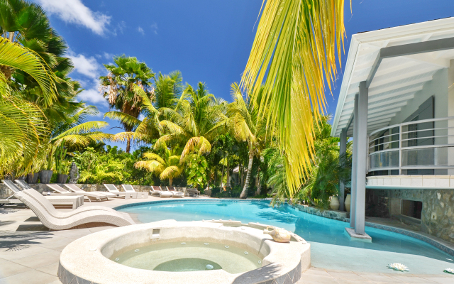 Apartments Rentals Villa