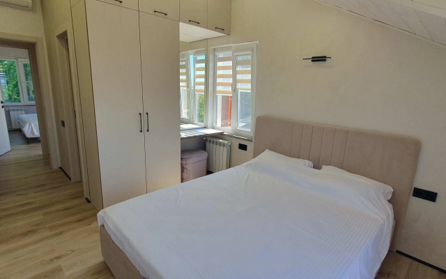 V Sochi Dacha Guest house