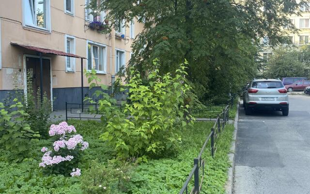 Квартира возле метро Ленинский проспект