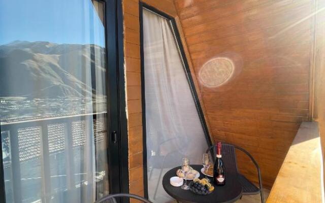 Gostevoy Dom Twin Cottages Kazbegi