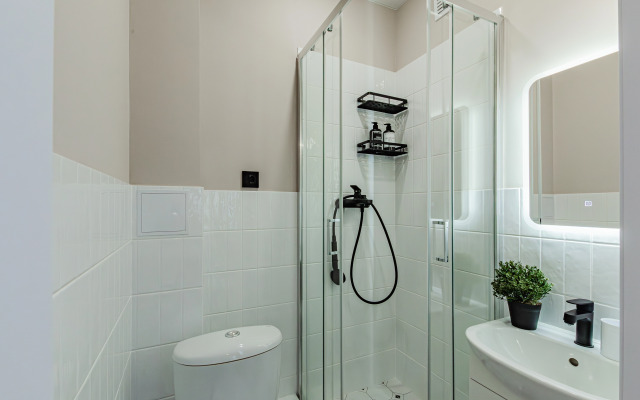 Апартаменты Горки с балконом рядом с метро и ТЦ