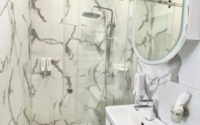 Stilnye Dendrary Apart V Komplekse S Basseynom Apartments