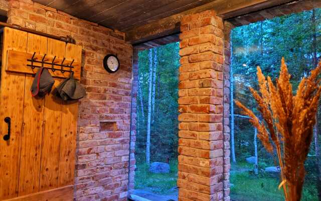 Коттедж Brusnika Village