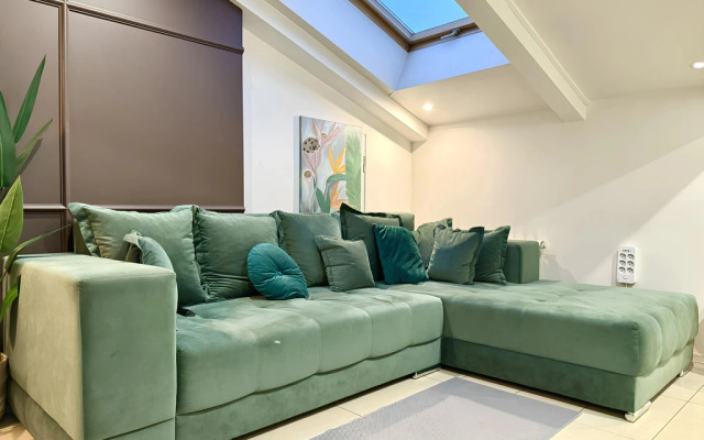 Апартаменты Superior Aparts Seleznyov Sky