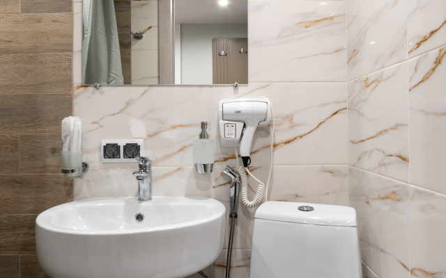 Antre Apartments on Konyushennaya for 4 Guests