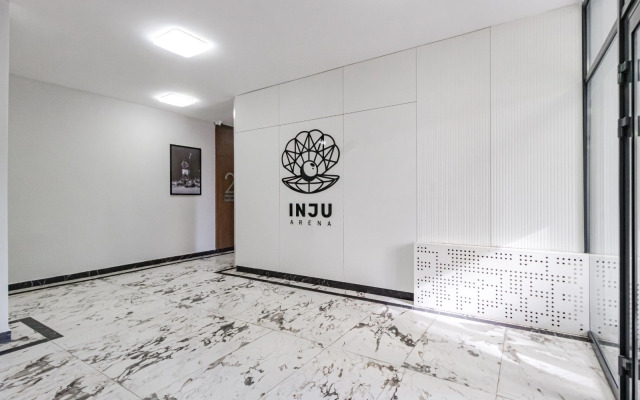 Apartments Svetlye V Tsentre Ryadom S Botanicheskim Sadom