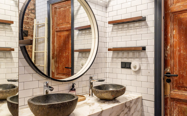 Beautiful flat na Vasilyevskom ostrove Flat