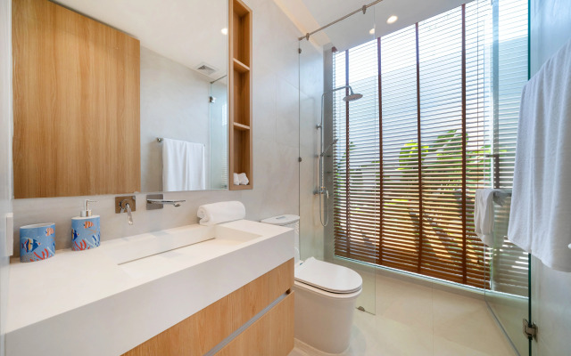 Swimming Pool Villa