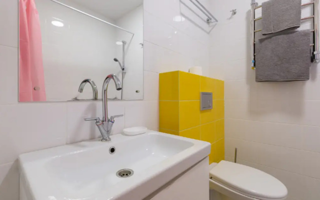 64 V Zhk Otrada Apartments