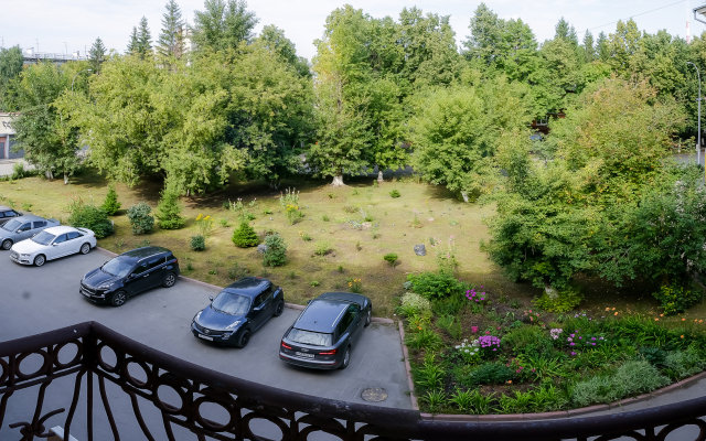 Unique Apart Provans s dzhakuzi ryadom s naberezhnoy i fontanom Vesenney 7 Apartments