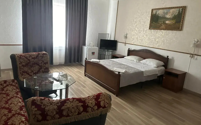 Izumrud Hotel