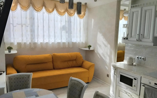 Квартира с видом на стадион