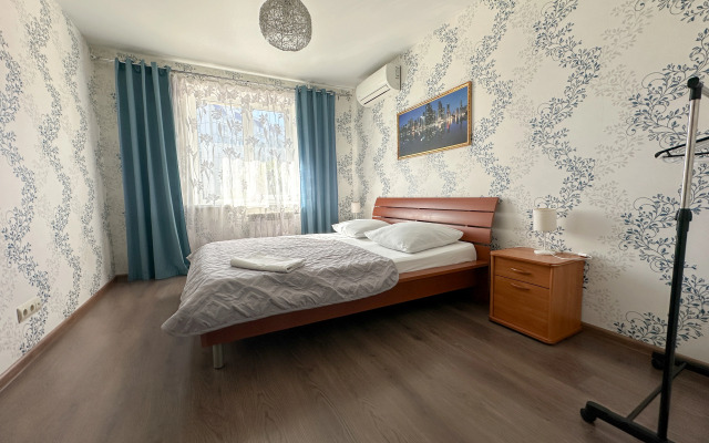 Квартира Двухкомнатная Тополиная 54