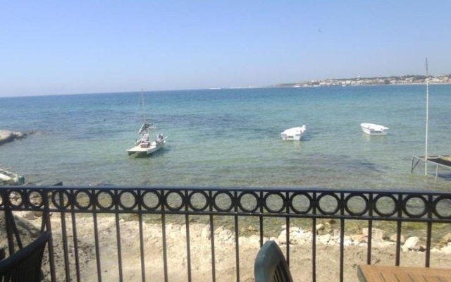 Tuntas Beach Hotel Altinkum