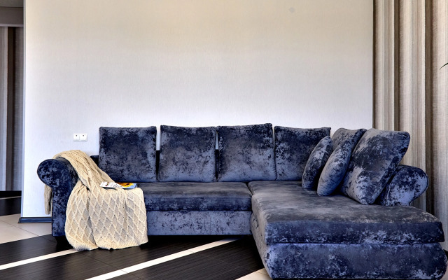 Квартира трехкомнатная рядом с парком Галицкого