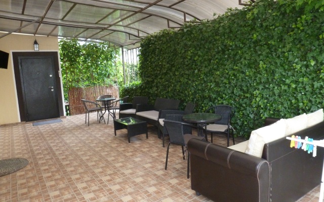 Solnechnyij Briz Guest House