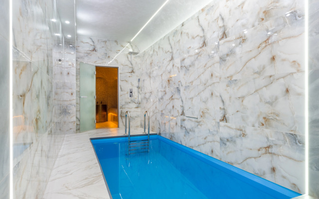 S Basseynom I Hammamom Private House