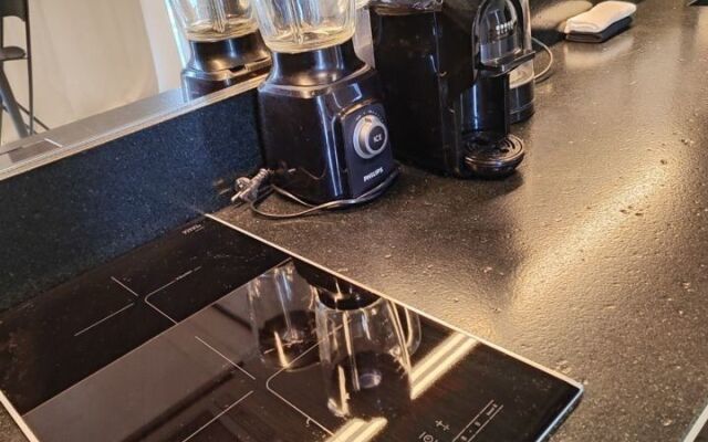 Апартаменты на Холодильном переулке 4