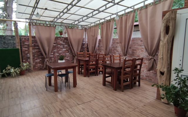 Yuzhny Briz Guest House