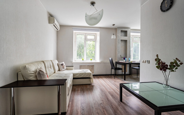 MaxRealty24 Ukrainskiy Bulvar Apartments