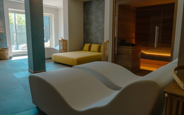 Отель AHG Riva Del Sole Hotel - Adults Only