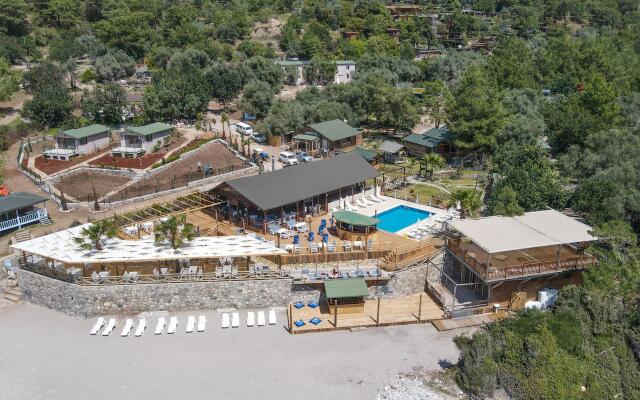 Sea Valley Lodge