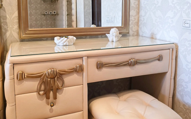 Gold Fish Na Ordzhonikidze 2 Flat