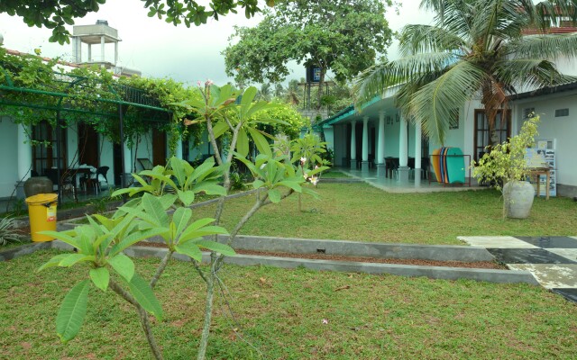 Sira's Chalets Guest House