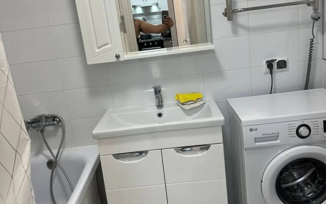 Yevrodvushka Vv Apart na Lyotchika Laryushina 16 Apartments
