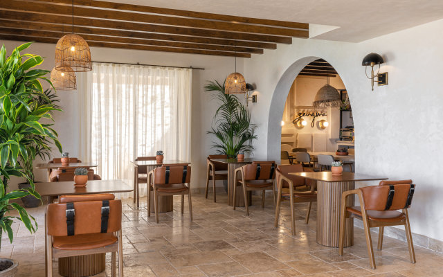 Radisson Blu Hotel, Kas (Adult Only 12+)