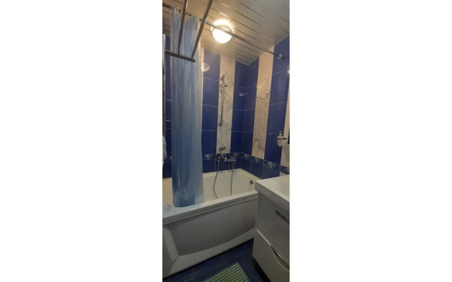 Dvuhkomnatnyie apartamentyi v 13-om mikrorajone, 62