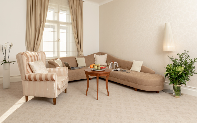 Le Premier Boutique hotel