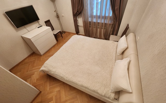 U Metro Moskovskie Vorota Apartments