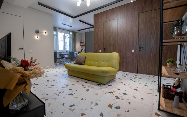 Sovremennye U Metro Pokryshkina Apartments