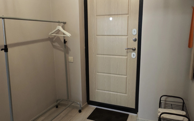 Provence Flat
