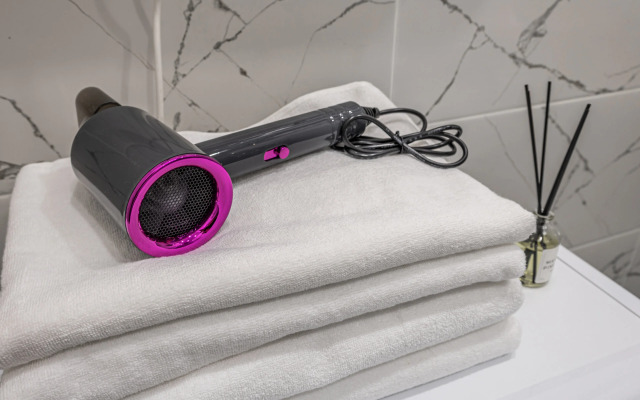 Квартира Однокомнатная уютная с дизайнерским ремонтом и современными удобствам