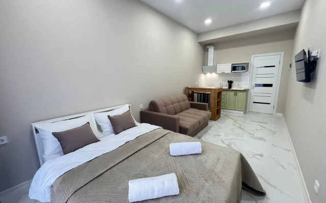 Uyutnaya Studiya So Svoim Otdelnym Vkhodom S Bassenom Apartments