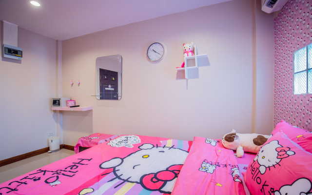Menulis Coolly House Patong Guest House