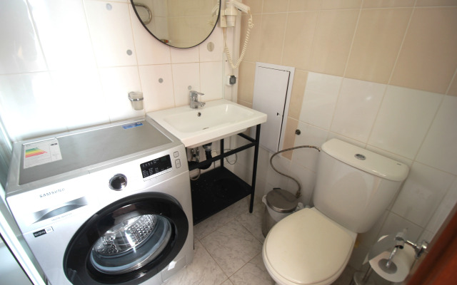 Апартаменты - номер Четыре в Апарт-комплексе Виктория